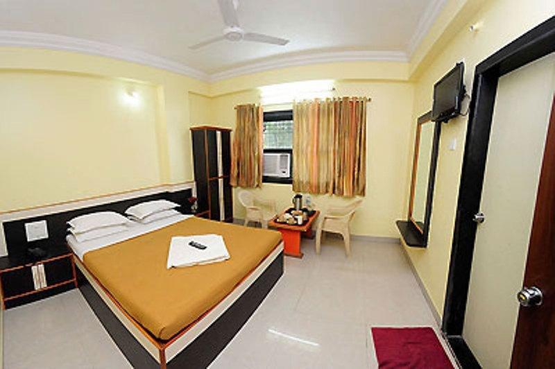 Hotel Sai Ganesh Shirdi Room photo