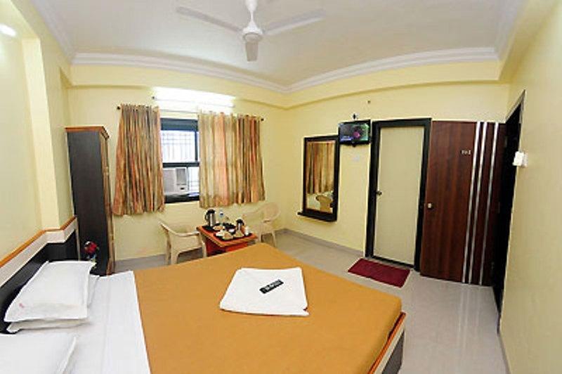 Hotel Sai Ganesh Shirdi Room photo