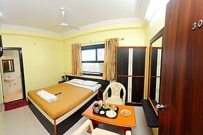 Hotel Sai Ganesh Shirdi Room photo